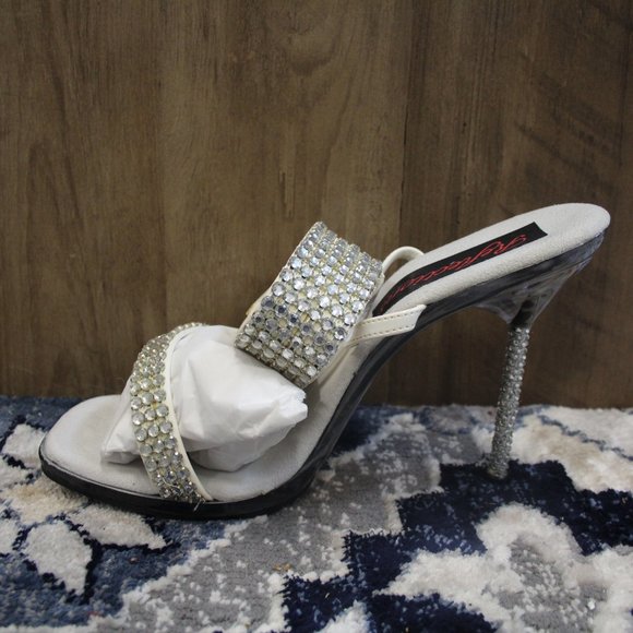 silver heels with silver gems - Picture 2 of 2